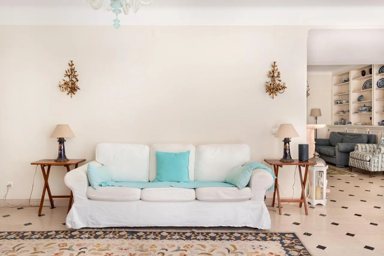 Altido Exclusive Villa With Terrace And Swimming Pool Portugália